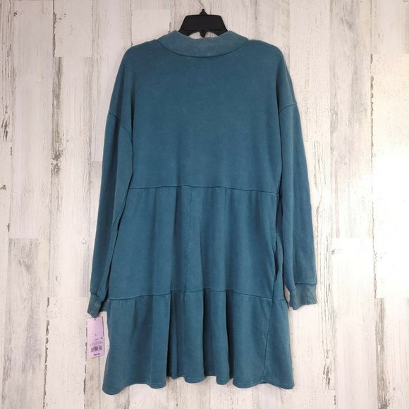 Women's Mineral Wash Long Sleeve Tiered Sweatshirt - Picture 3 of 6